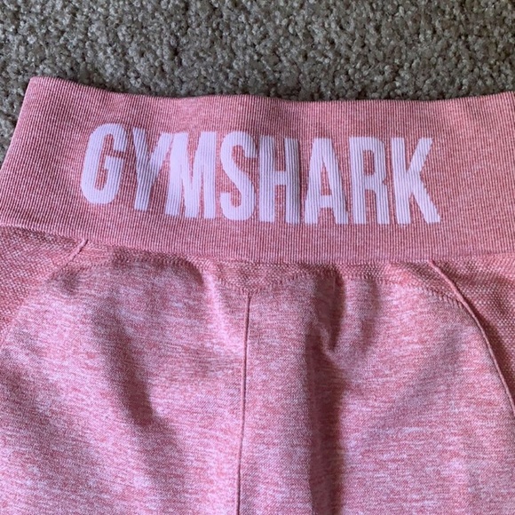 gymshark flex cycling shorts in pink white 💕 - Picture 3 of 4